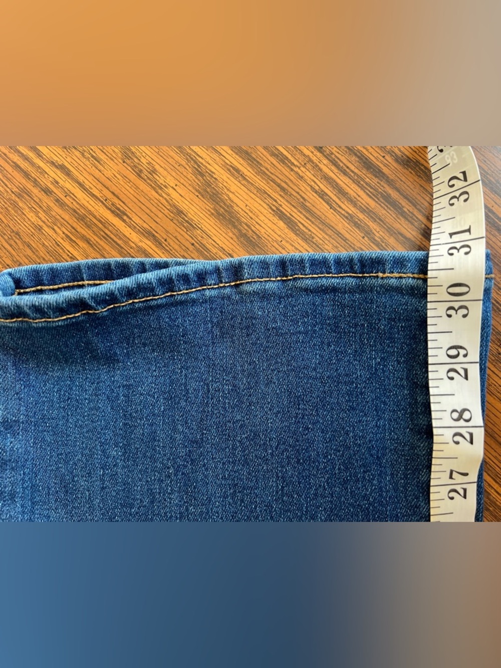 Old Navy Women’s Blue Bootcut Jeans Mid-Rise - Picture 5 of 5